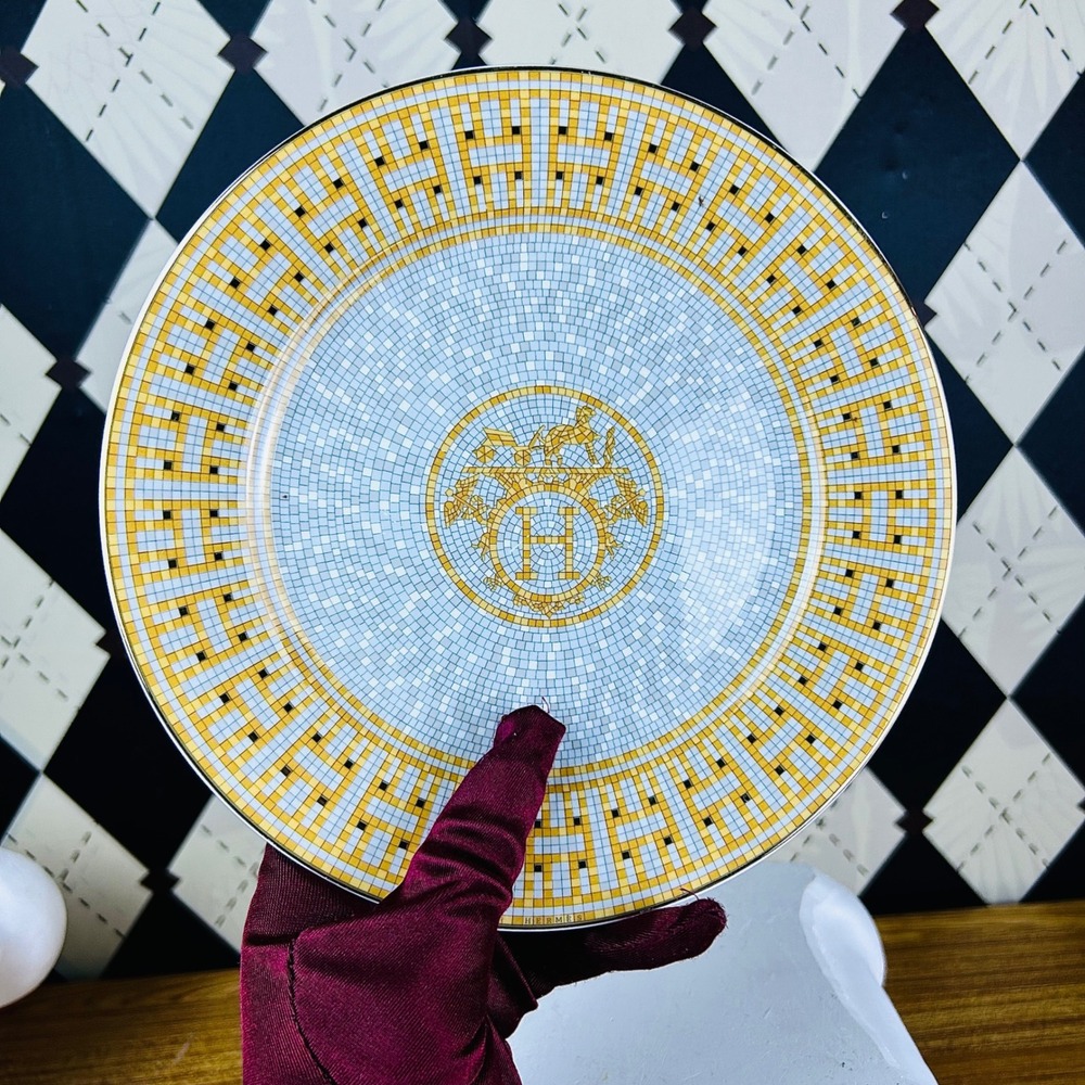 Hermès Mosaique au 24 Dinner Plates Set of 4 - Picture 8 of 13